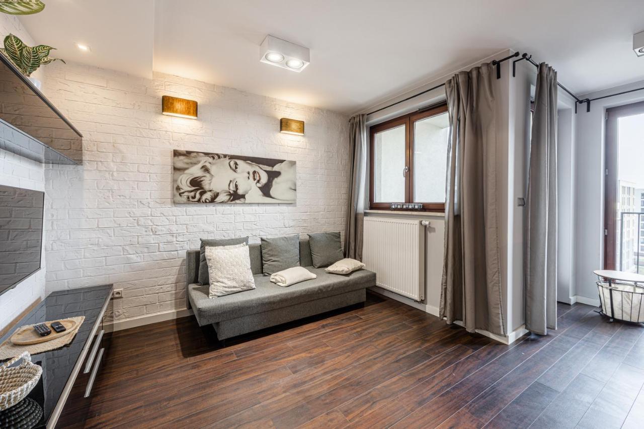 Spacious Studio Ac View Pokorna 2 Parking Varsóvia Exterior foto
